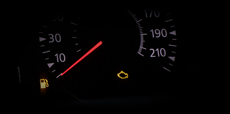 Kontrollleuchten im Auto bei beschädigter Lambdasonde – Diagnose bei Autobielat Swinemünde