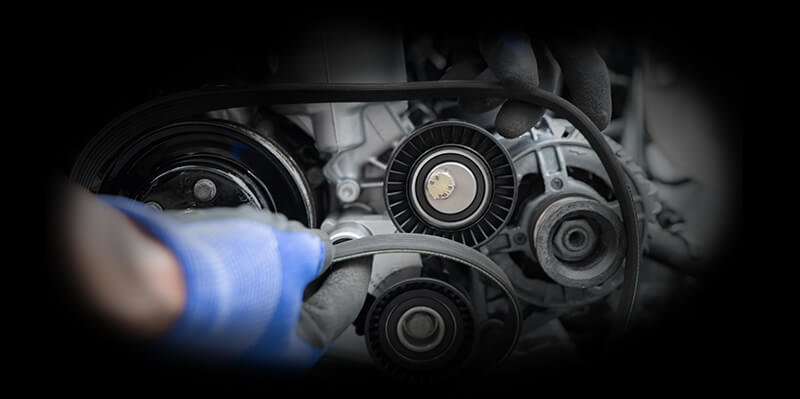 zahnriemenwechsel swinemünde autobielat Mechaniker beim Zahnriemenwechsel in Swinemünde – Prüfung und Austausch des Zahnriemens