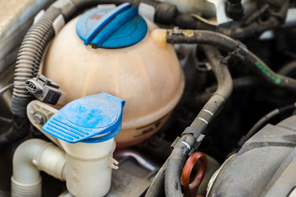 Kühlung im Auto im Winter – Kühlmittel und Frostschutz prüfen